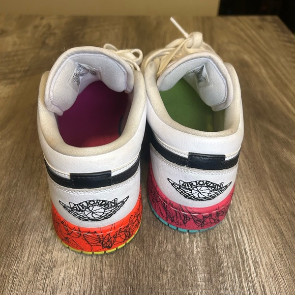 Jorden/ nike air/ low Gs (multi color) - Picture 3 of 5